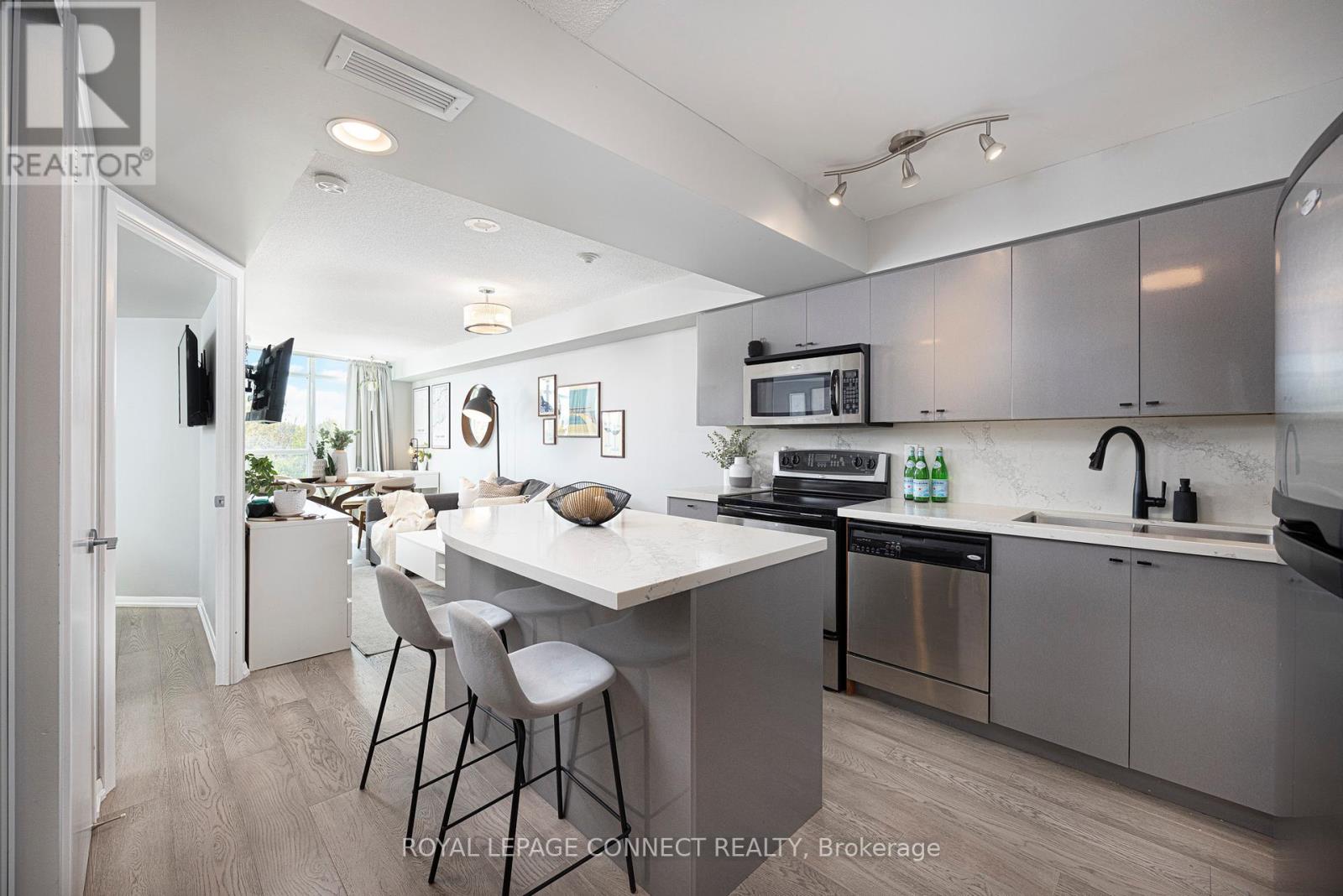 Property image for 609 - 231 FORT YORK BOULEVARD|Toronto (Niagara), Ontario M5V1B2