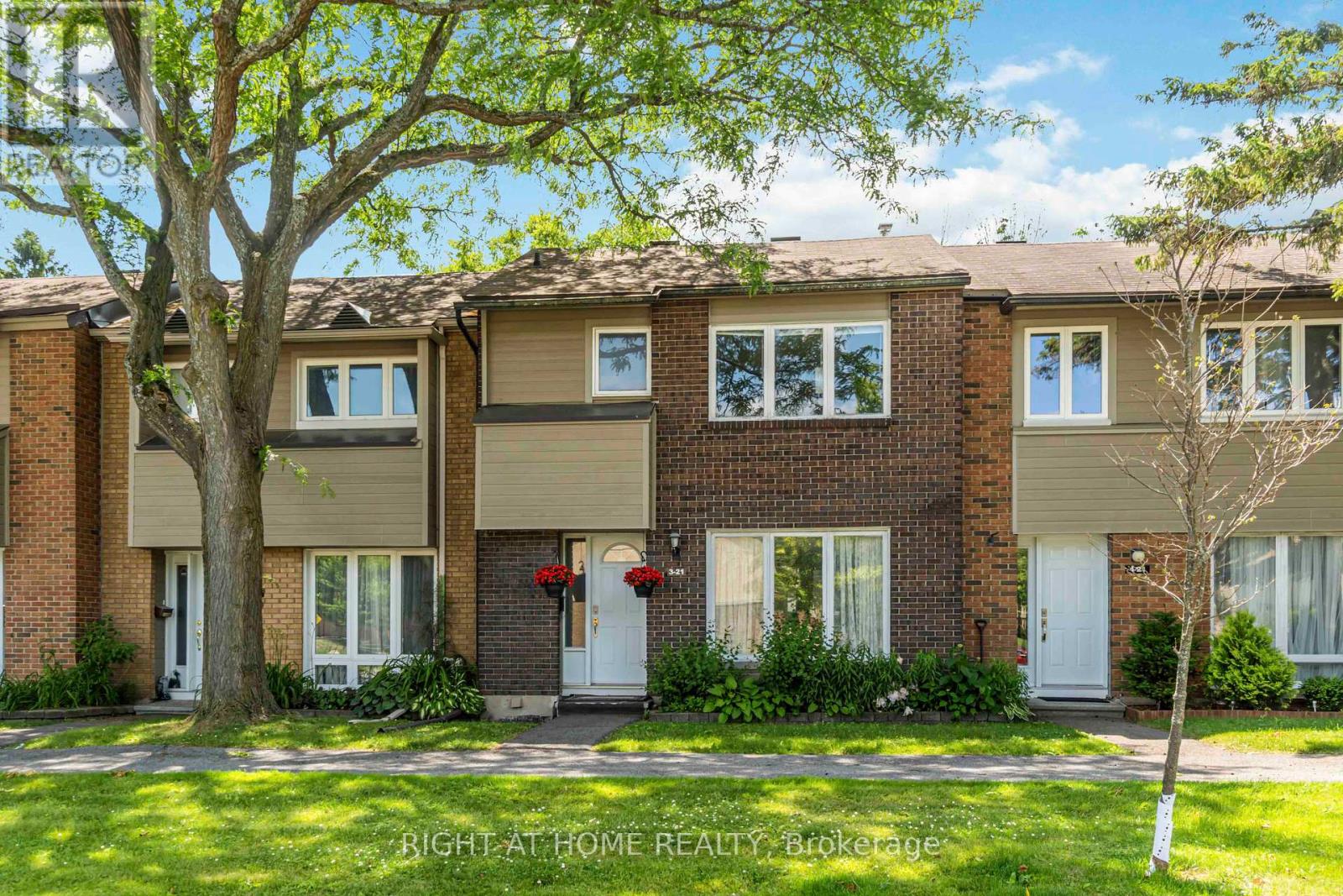 Property image for 3 - 21 MIDLAND CRESCENT|Ottawa, Ontario K2H8P6