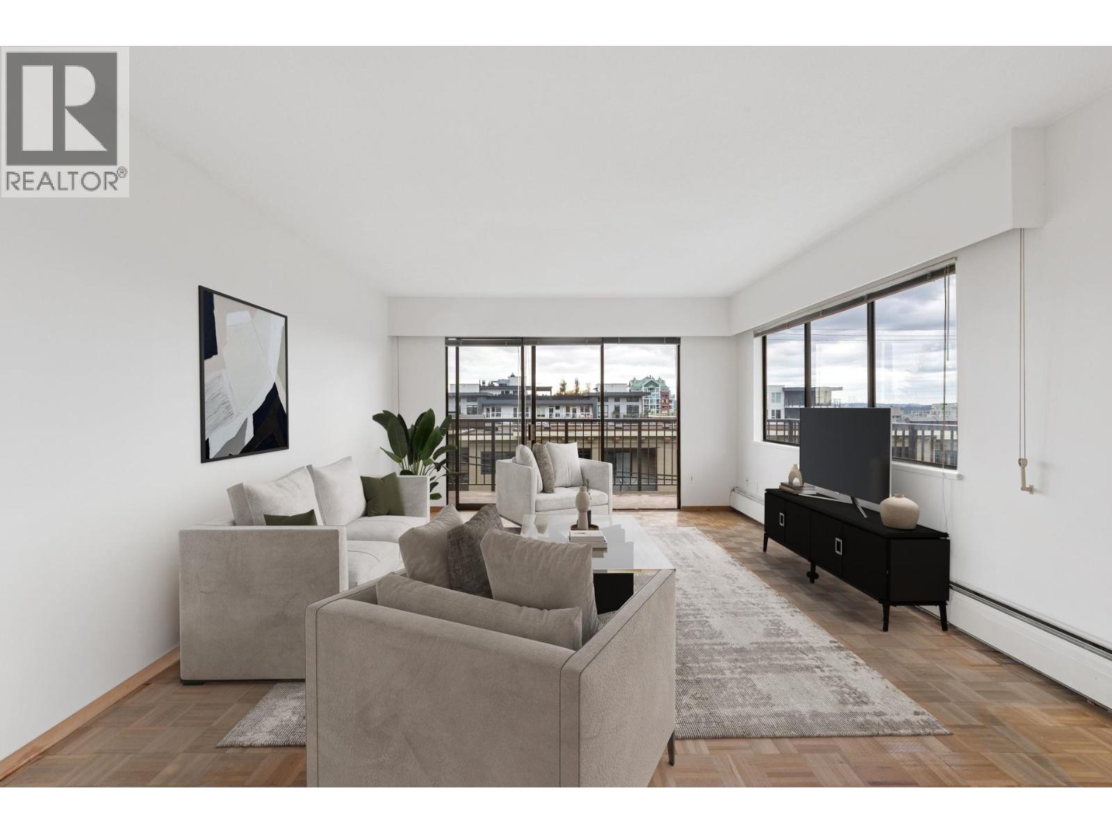 211 155 E 5TH STREET|North Vancouver, British Columbia V7L1L3