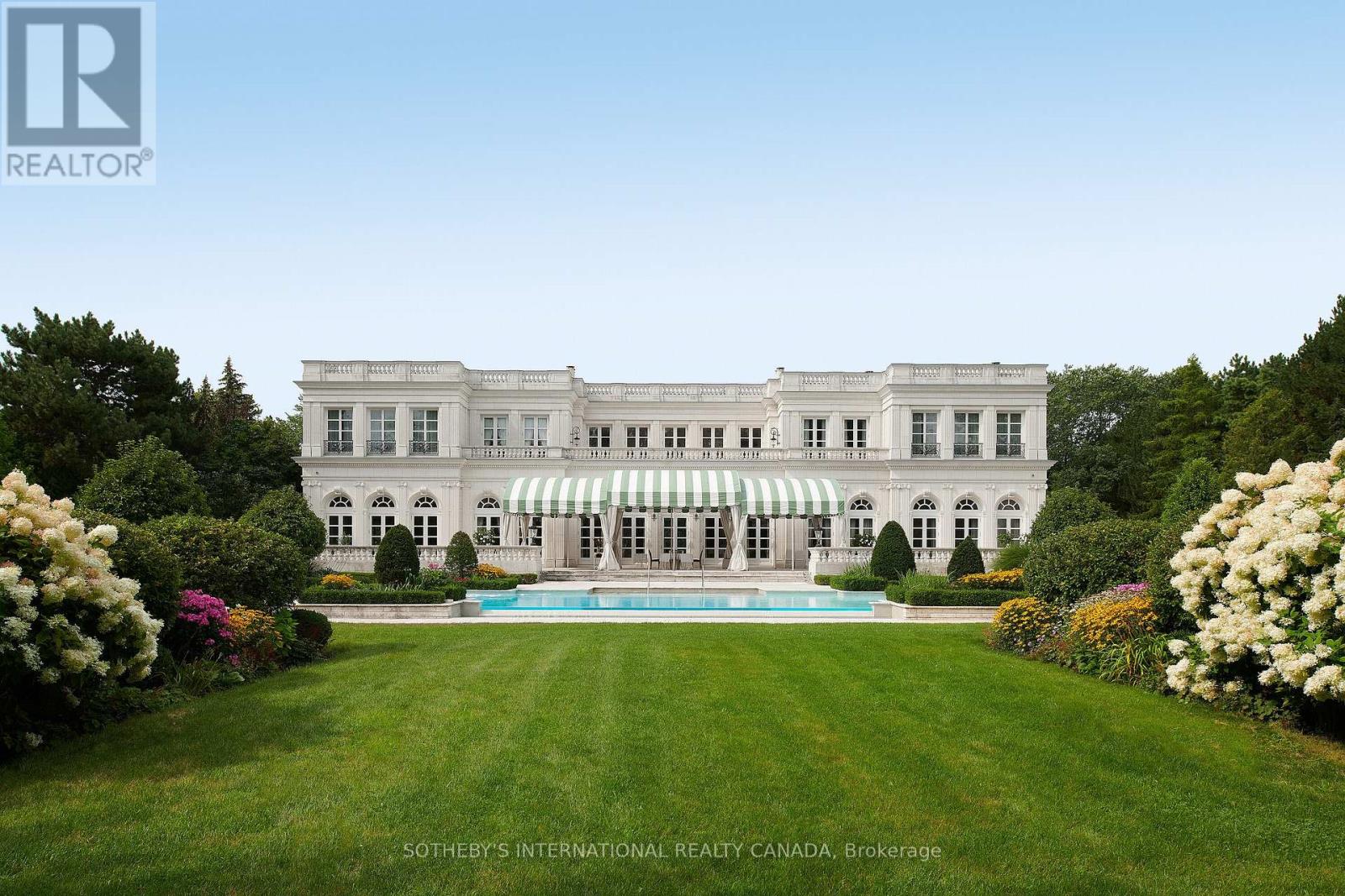 Property image for 15 HIGH POINT ROAD|Toronto (Bridle Path-Sunnybrook-York Mills), Ontario M3B2A3