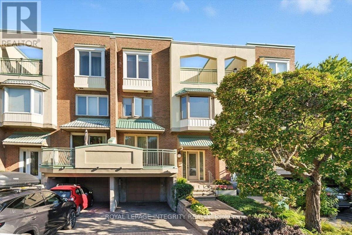 Property image for 17 COLUMBUS AVENUE|Ottawa, Ontario K1K1R2