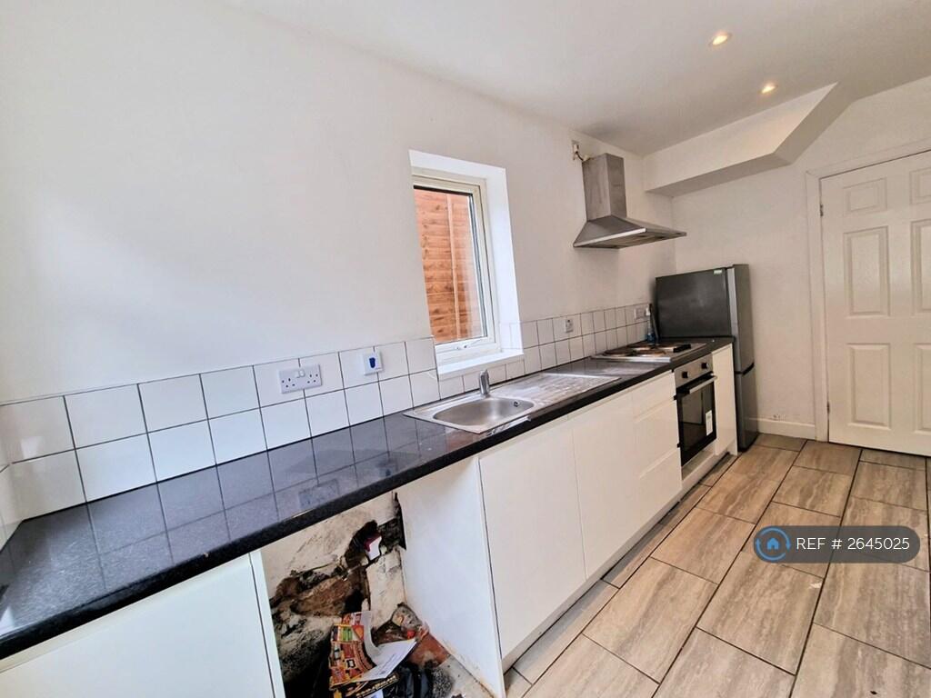 Additional image 11 of Aylesbury Crescent, Birmingham, B44