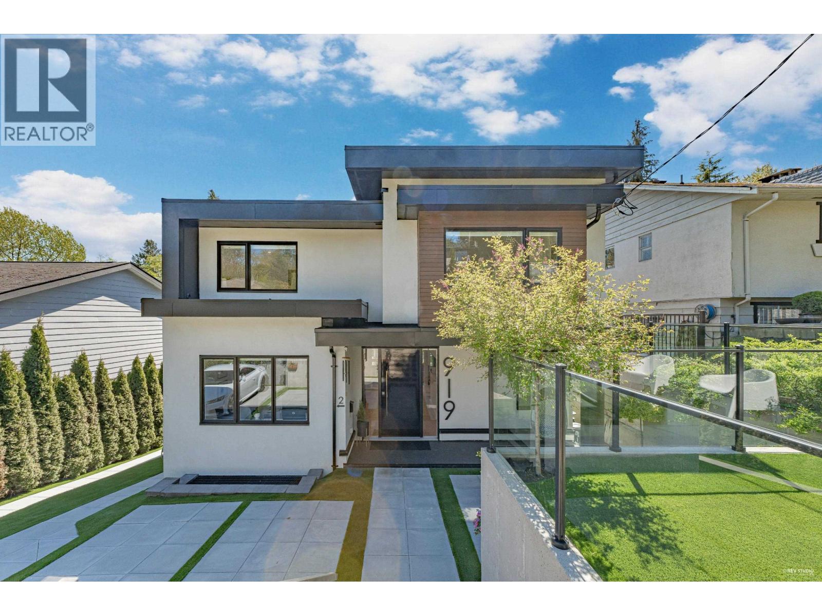 Property image for 919 E 4TH STREET|North Vancouver, British Columbia V7L1K3