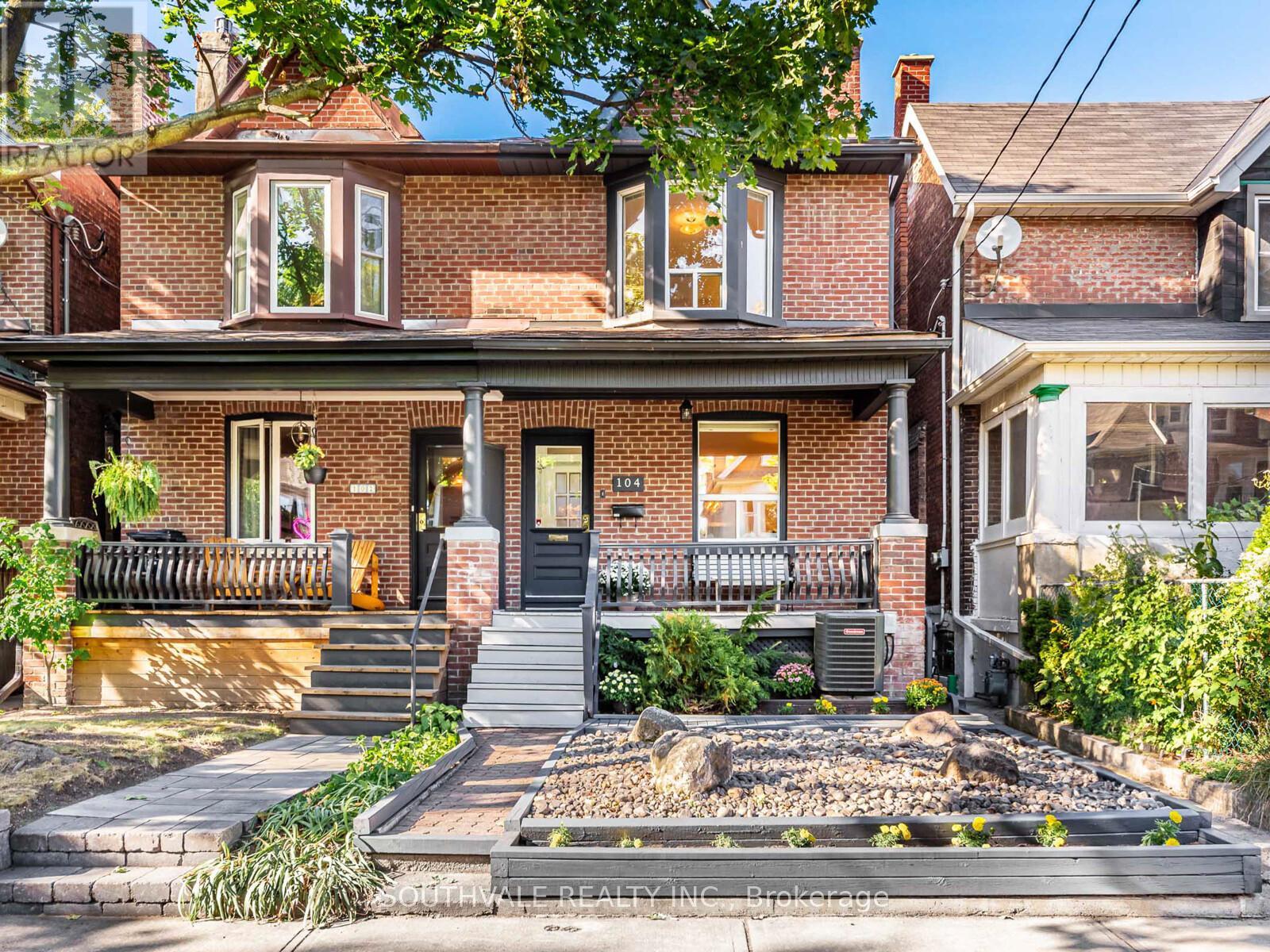 Property image for 104 DEARBOURNE AVENUE|Toronto (North Riverdale), Ontario M4K1M7