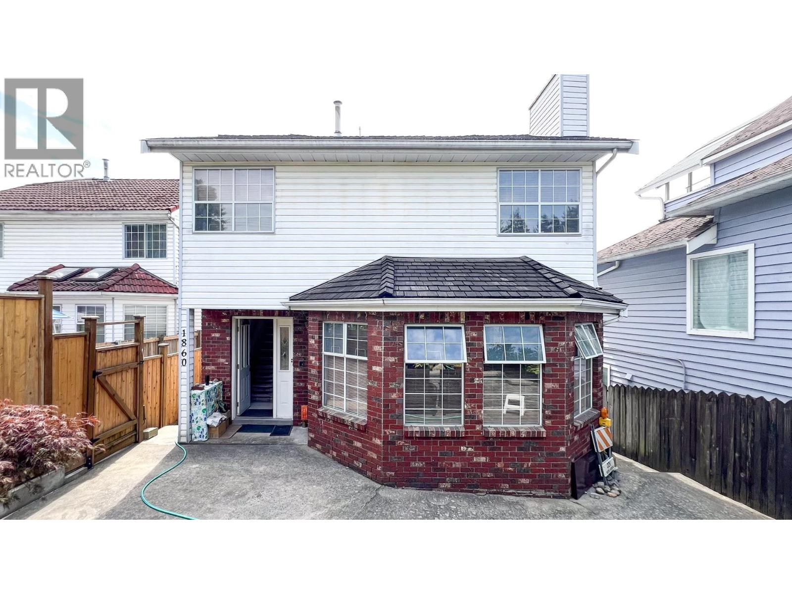 Property image for 1860 SE MARINE DRIVE|Vancouver, British Columbia V5P2R8