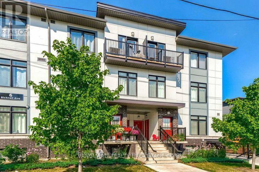 Property image for 11 - 6 BICKNELL AVENUE W|Toronto (Keelesdale-Eglinton West), Ontario M6M0B4