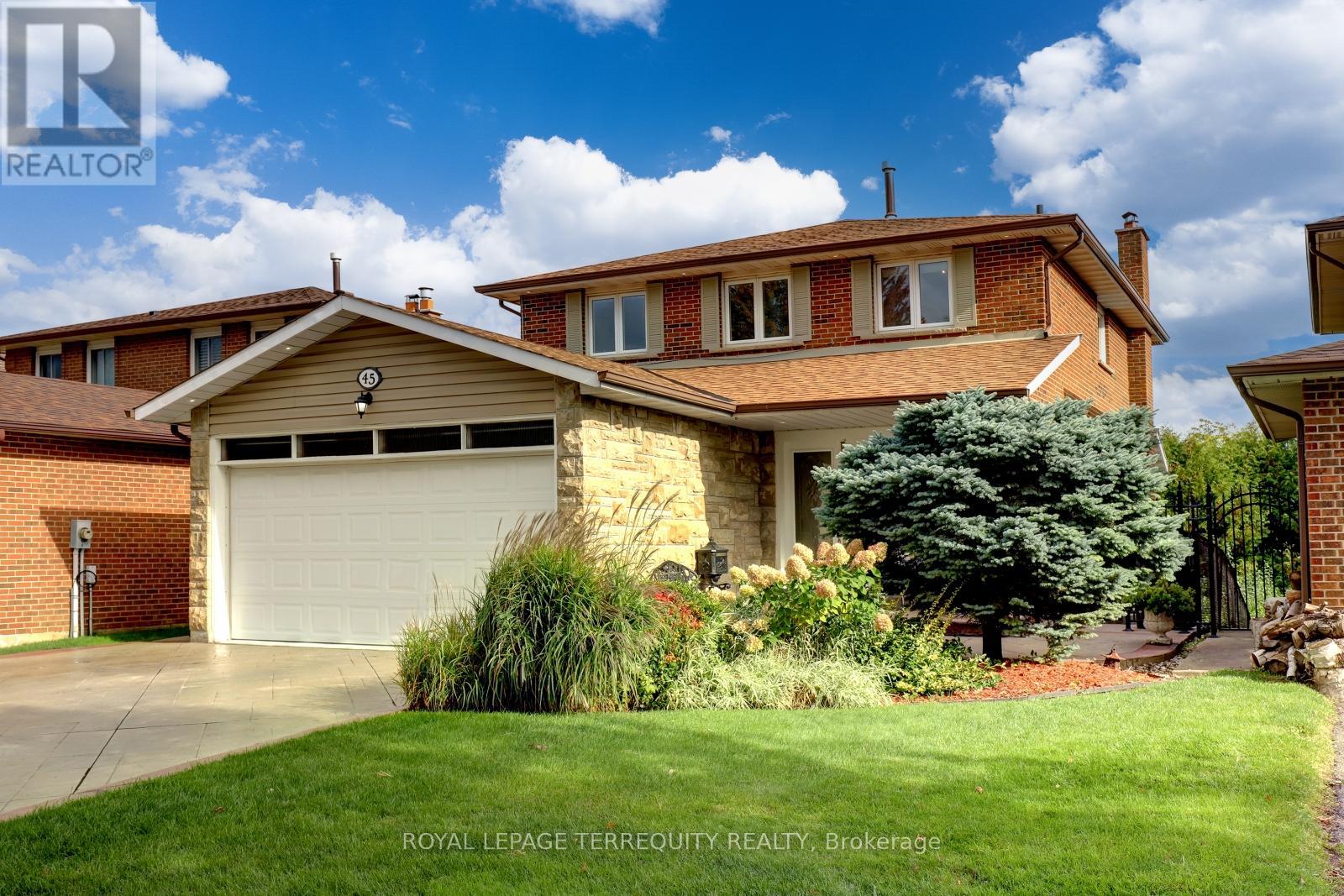 Property image for 45 PRINCETON TERRACE|Brampton (Northgate), Ontario L6S3S4