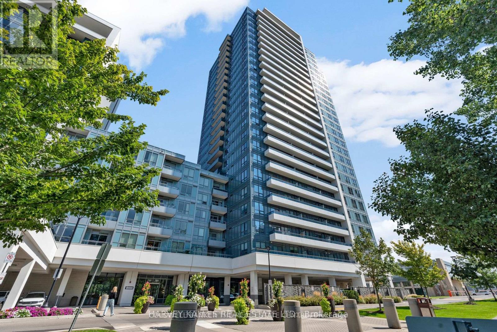 Property image for 204 - 7890 BATHURST STREET|Vaughan (Beverley Glen), Ontario L4J0J8