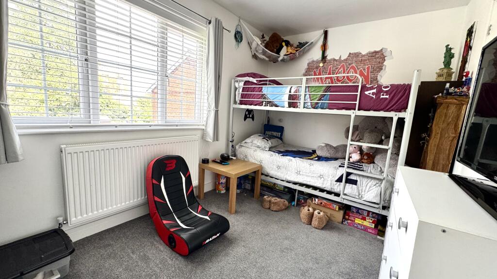 Additional image 6 of Meadway, B33