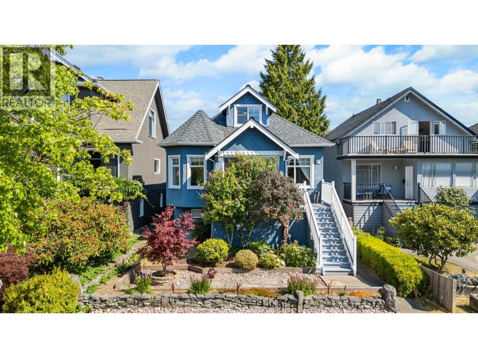 Property image for 4139 PANDORA STREET|Burnaby, British Columbia V5C2B2