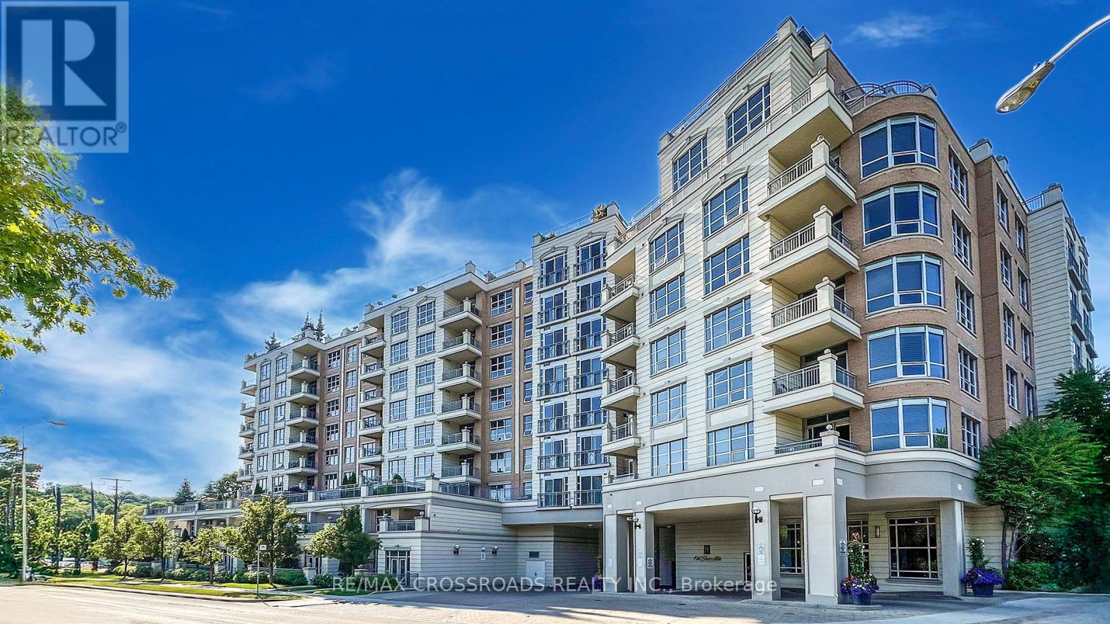 Primary image of 210 - 10 OLD YORK MILLS ROAD|Toronto (Bridle Path-Sunnybrook-York Mills), Ontario M2P2G9