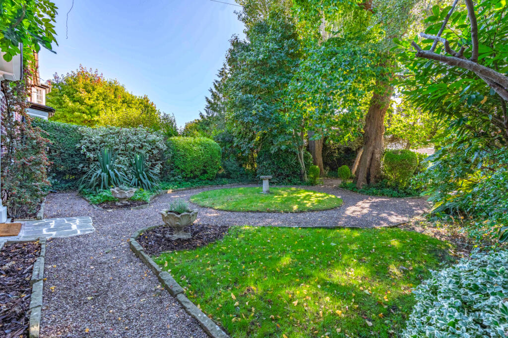 Additional image 36 of Willow Road, Bromsgrove