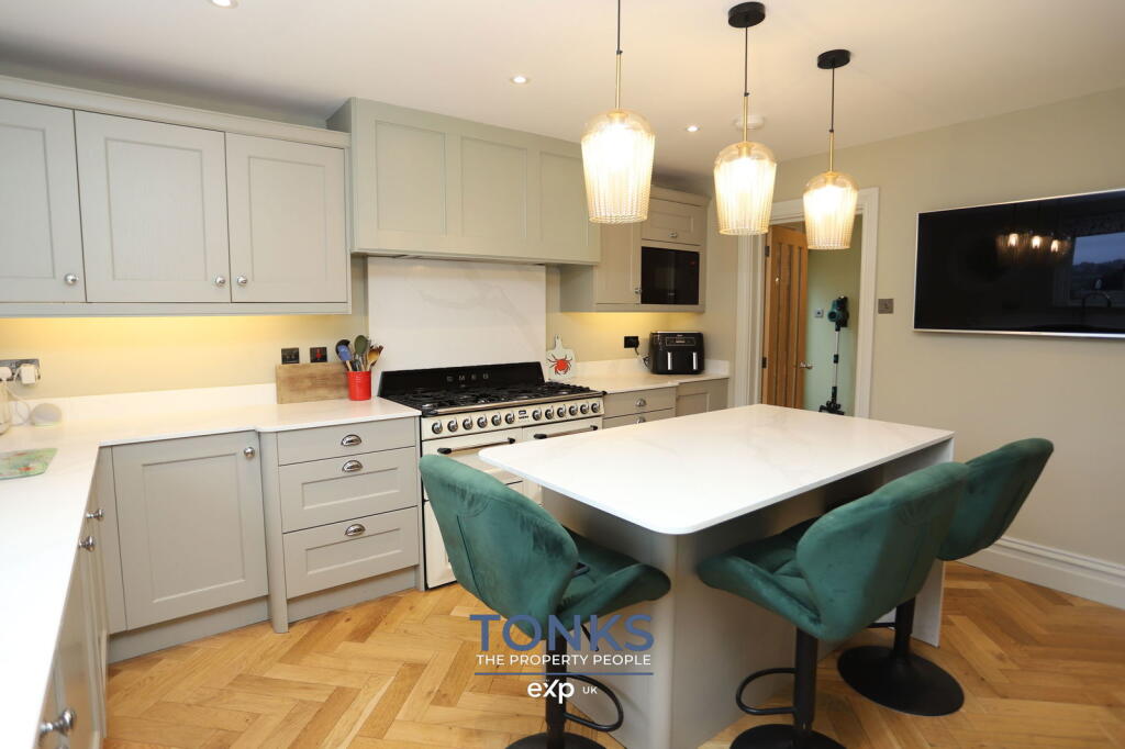 Additional image 7 of Thornhill Road, Halesowen, B63 1AU