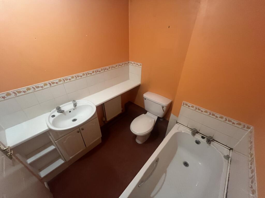 Additional image 10 of 32 Victoria Gardens, Cradley Heath, West Midlands B64 5LX