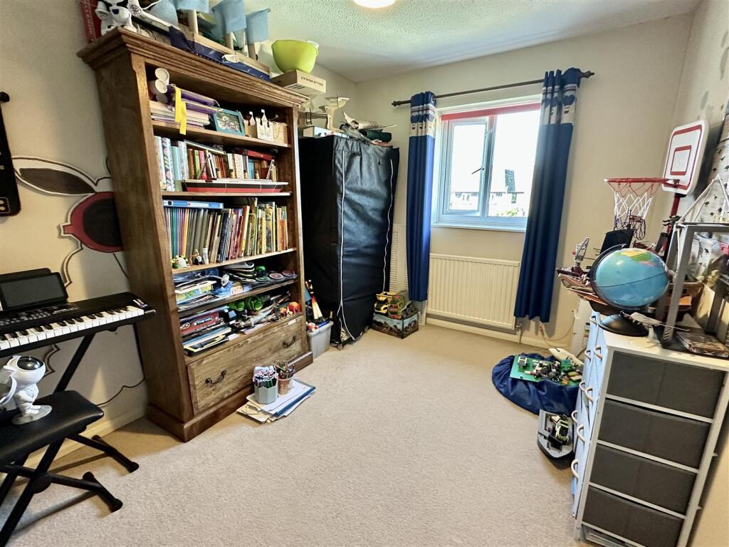 Additional image 16 of Meadow Road, Alcester