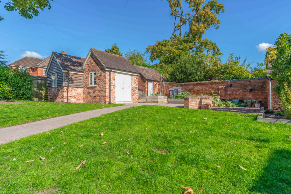 Additional image 29 of Willow Road, Bromsgrove