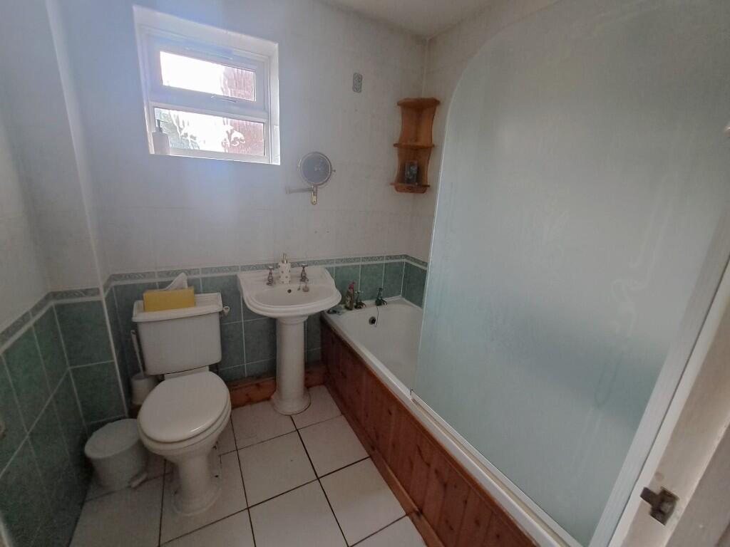 Additional image 9 of Hollyoake Close, Oldbury, West Midlands, B68