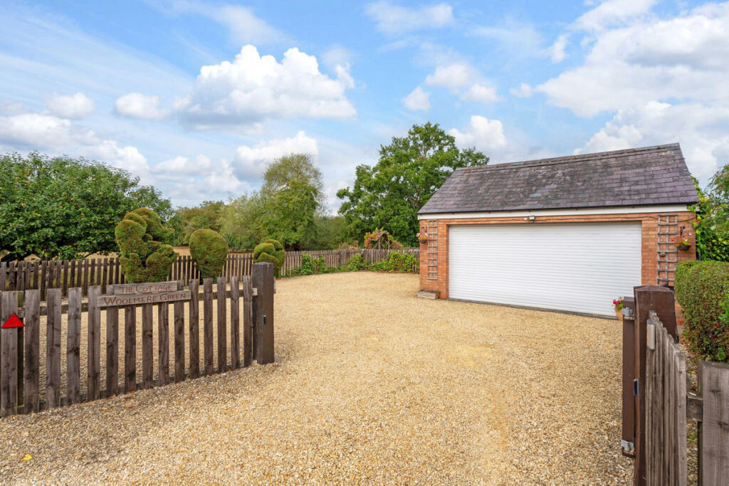 Additional image 24 of Droitwich Road Hanbury Bromsgrove, Worcestershire, B60 4DD