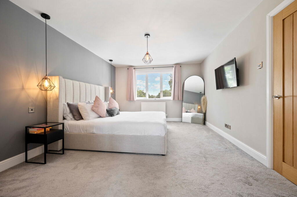 Additional image 14 of 74 Station Road, Wythall