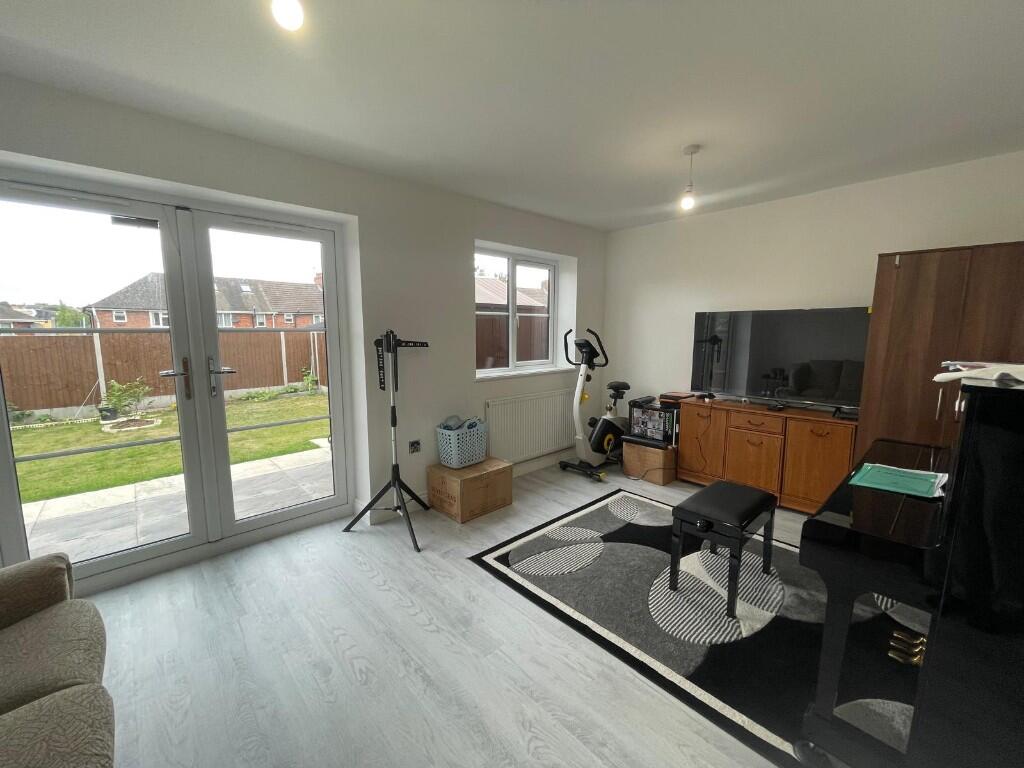 Additional image 50 of The Woodlands, Oldbury, West Midlands, B68