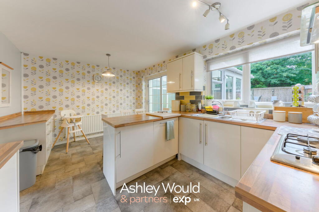 Additional image 4 of Parkfield Close, Halesowen, B62 0HL