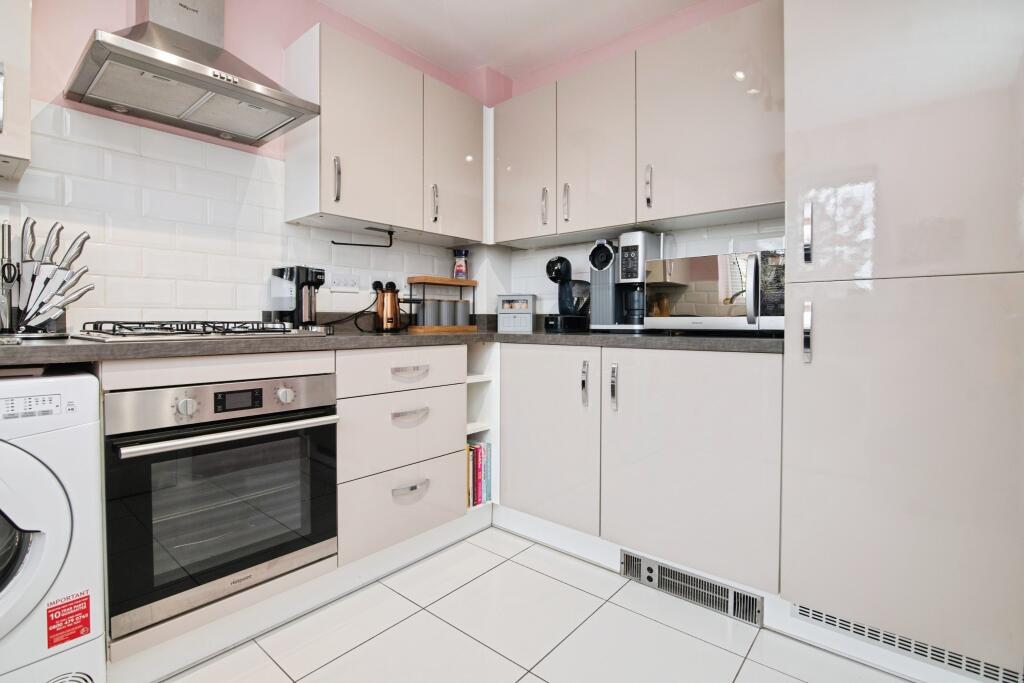 Additional image 6 of Poppy Avenue, Oldbury, B69