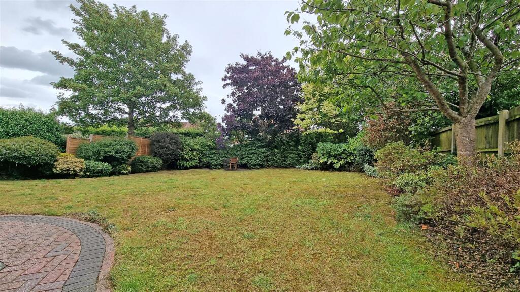 Additional image 25 of Sycamore Drive, Hollywood