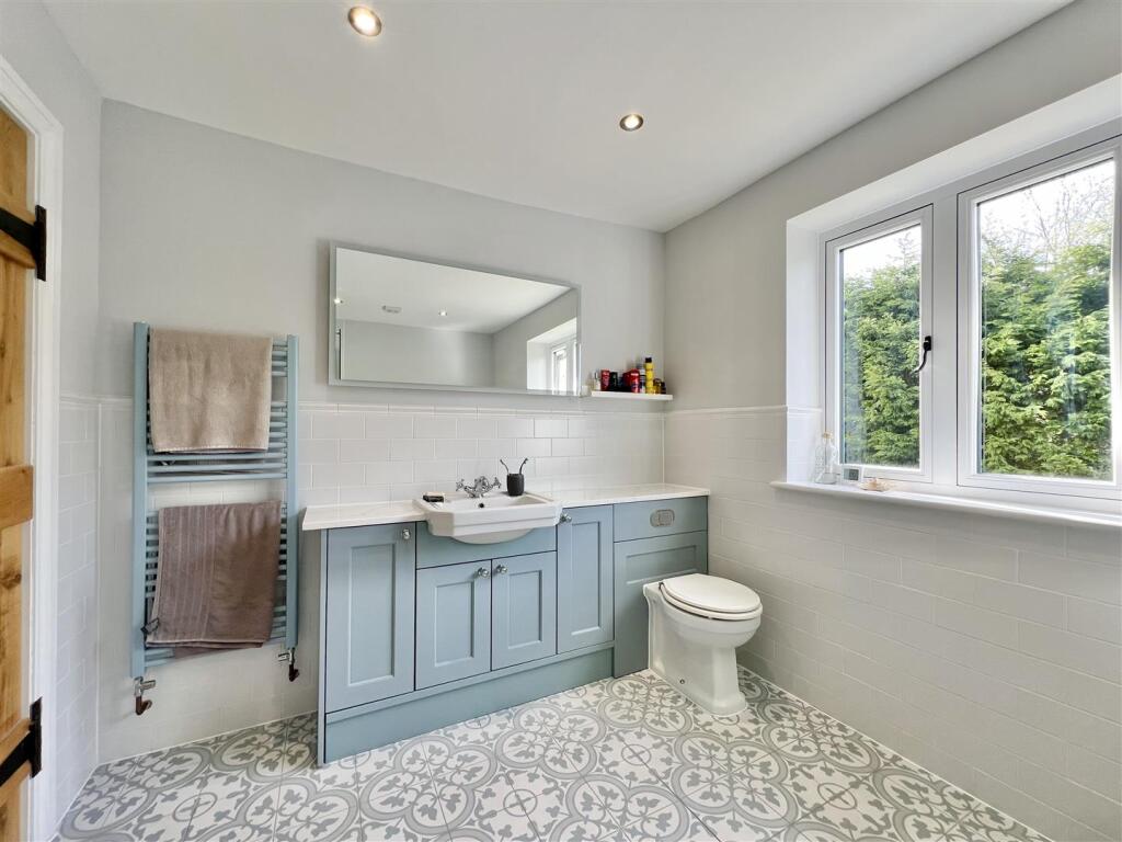 Additional image 29 of St Kenelms Road, Romsley, Halesowen