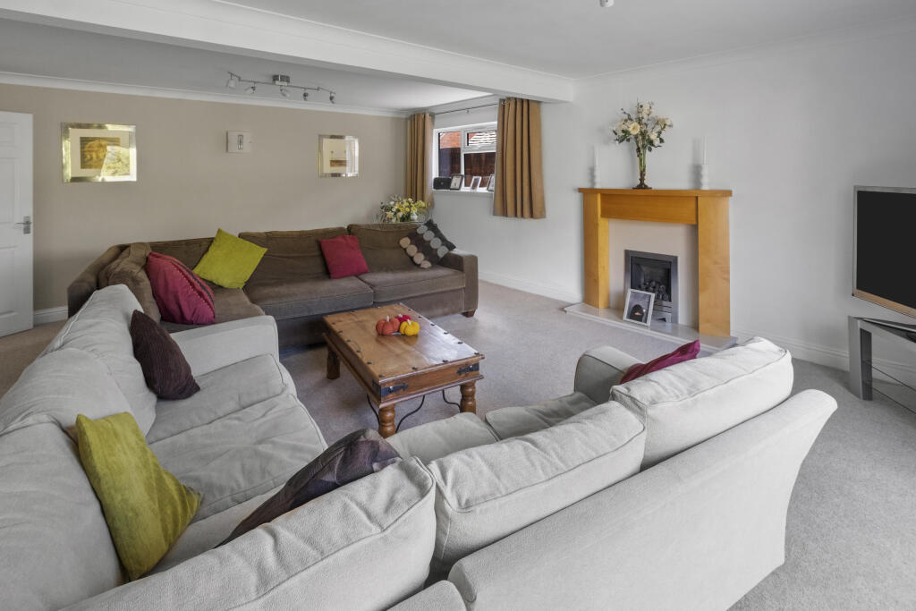 Additional image 9 of Hanbury Road, Stoke Heath, Bromsgrove B60 4LR