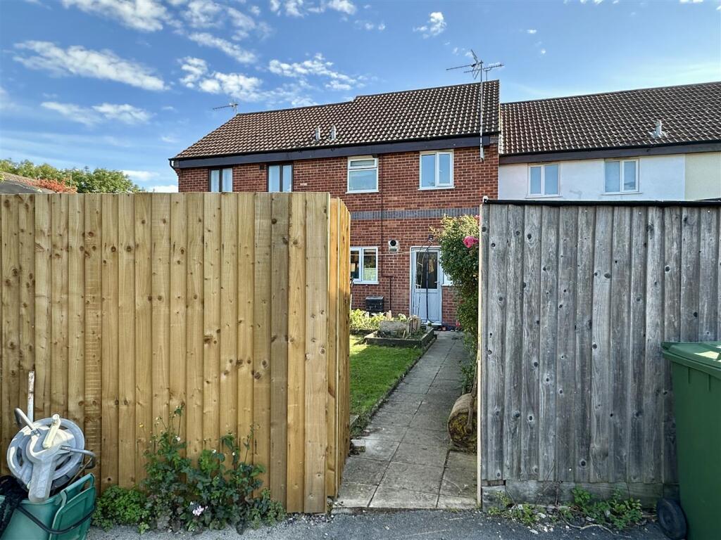 Additional image 21 of Meadow Road, Alcester