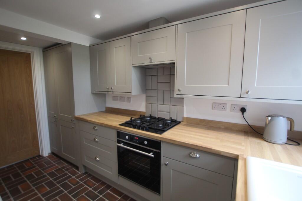 Additional image 16 of Hollyland, Shustoke B46