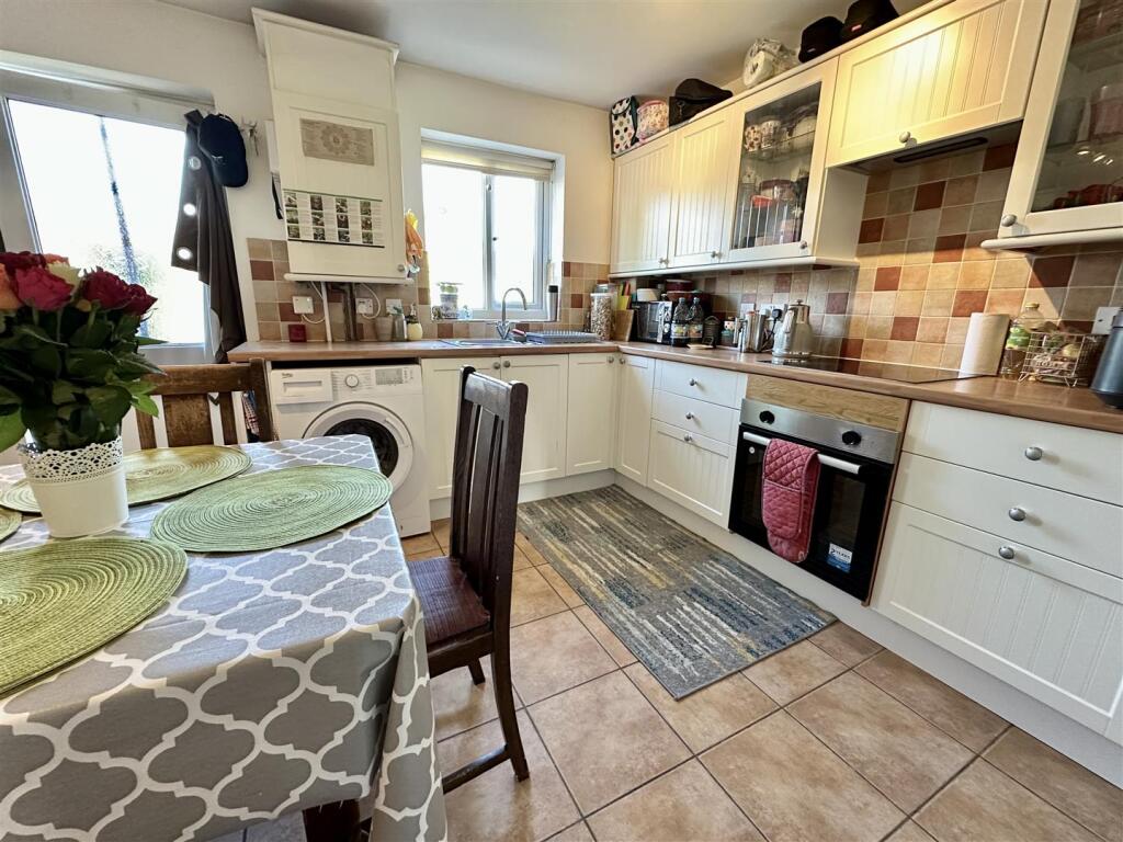 Additional image 11 of Meadow Road, Alcester