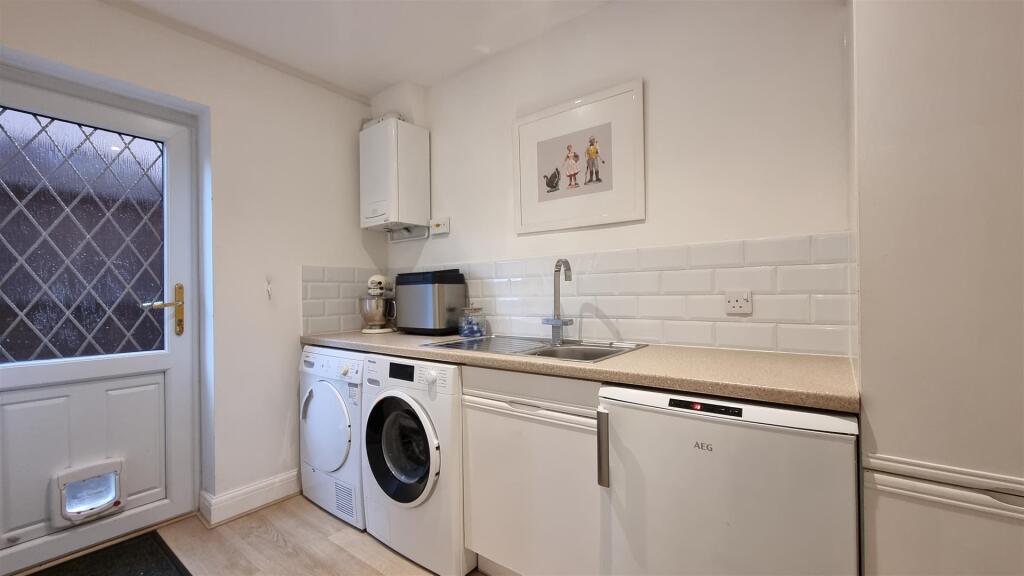 Additional image 8 of Sycamore Drive, Hollywood