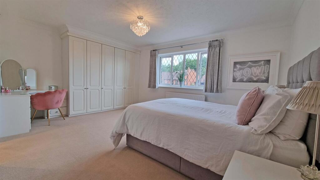 Additional image 12 of Sycamore Drive, Hollywood