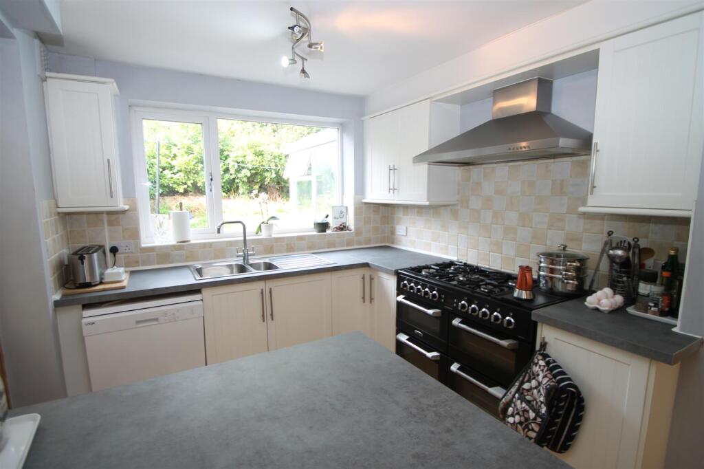 Additional image 5 of Hopwood Close, Halesowen