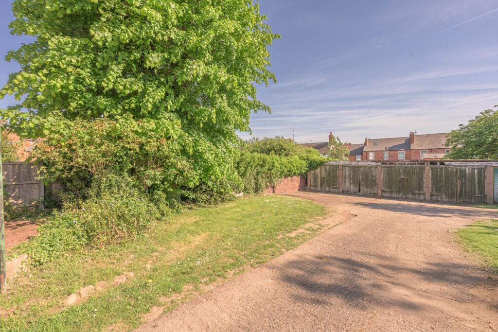 Additional image 17 of Lawrence Lane, Cradley Heath, B64