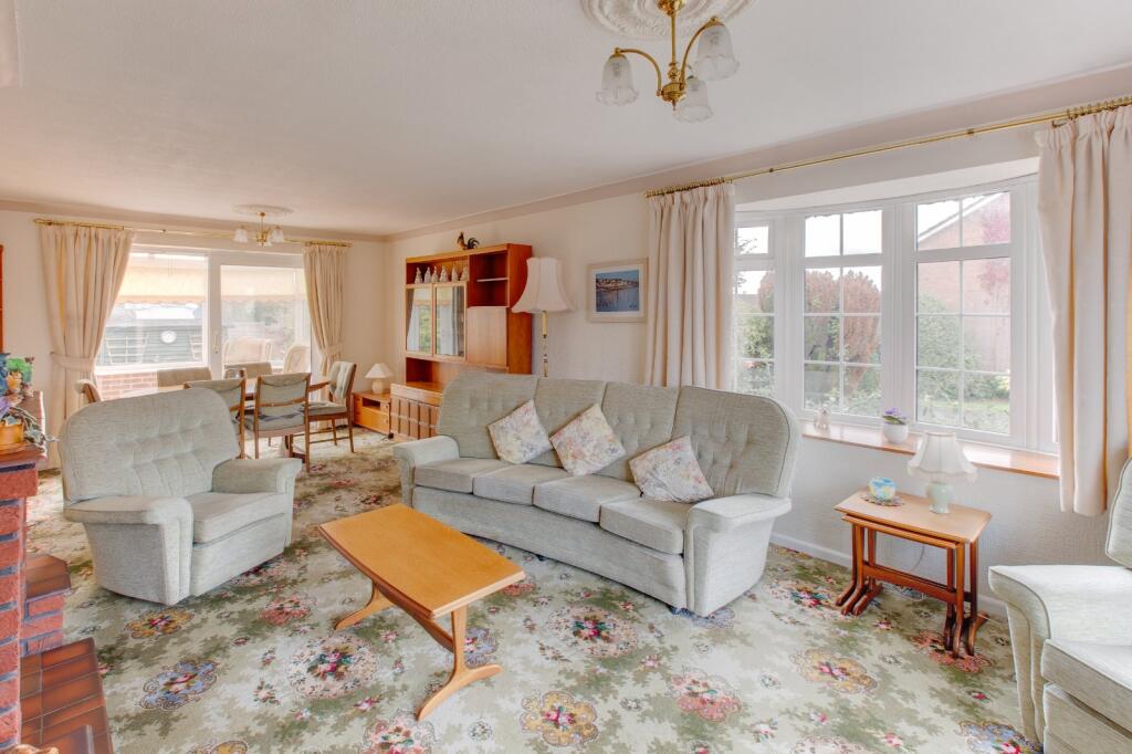 Additional image 20 of Marlborough Avenue, Bromsgrove, Worcestershire, B60