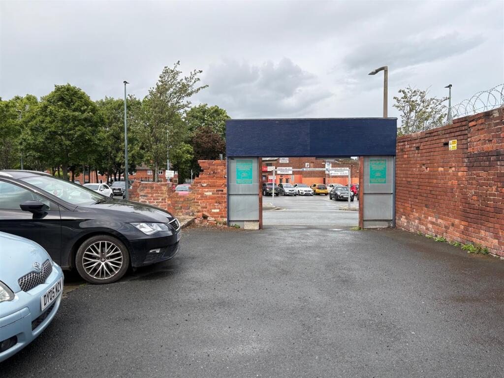 Additional image 4 of High Street, Rowley Regis
