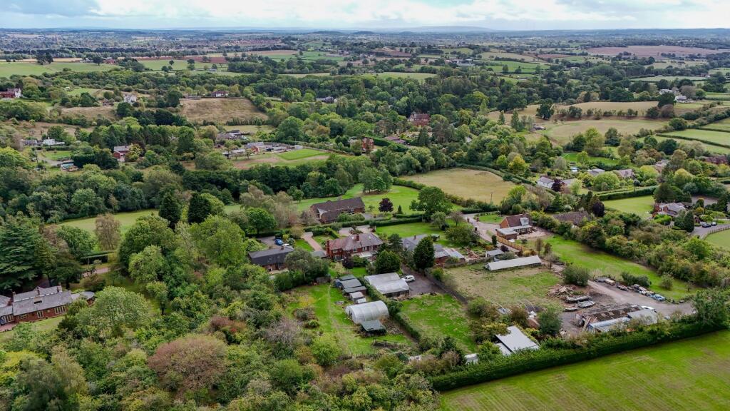 Additional image 22 of Victoria Road, Dodford, B61