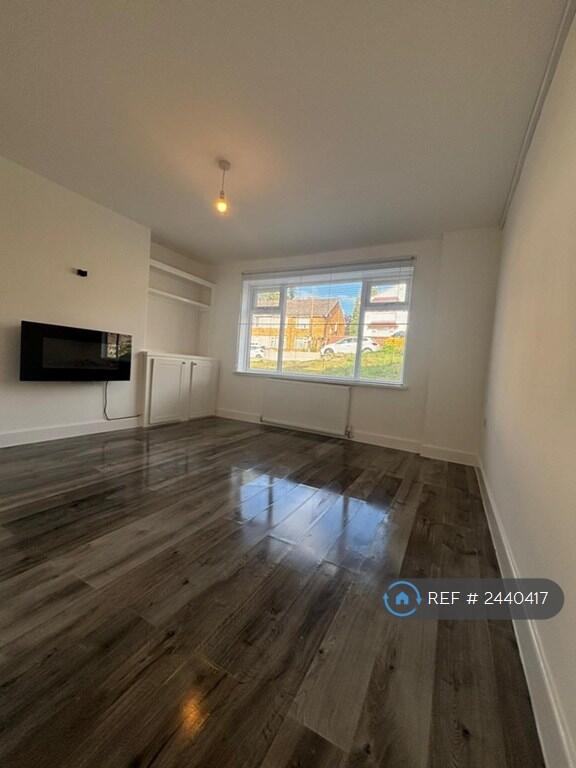 Additional image 11 of Grange Crescent, Halesowen, B63