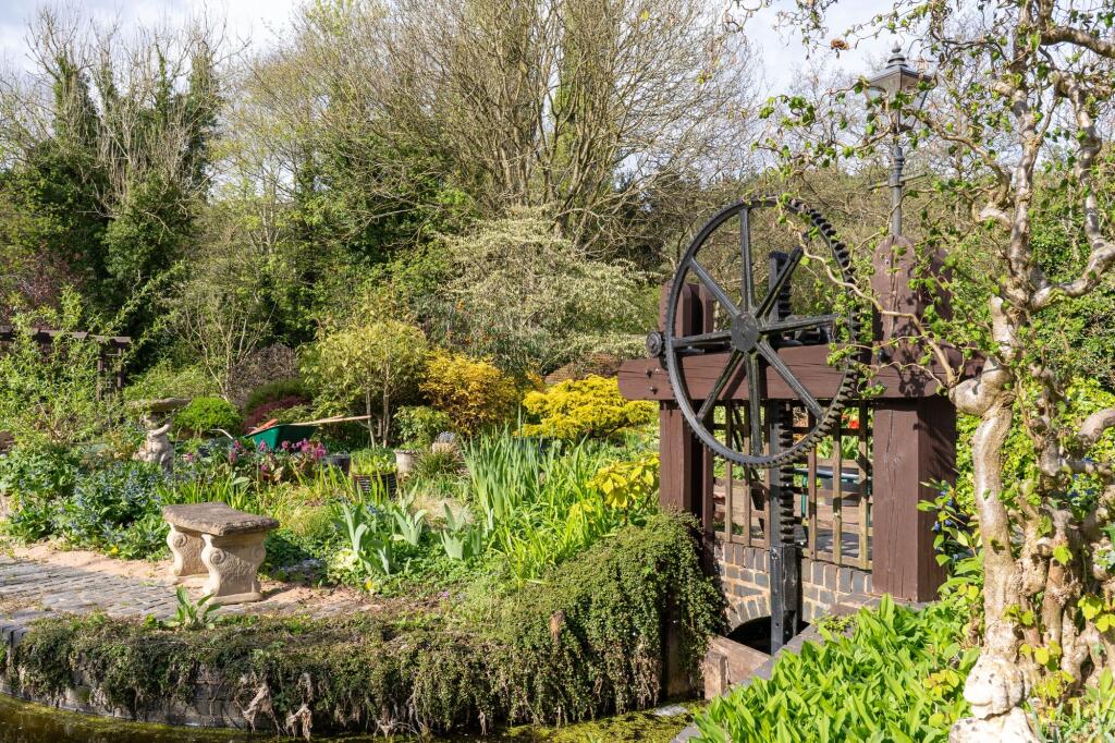 Additional image 48 of Old Rectory Lane, Alvechurch, B48