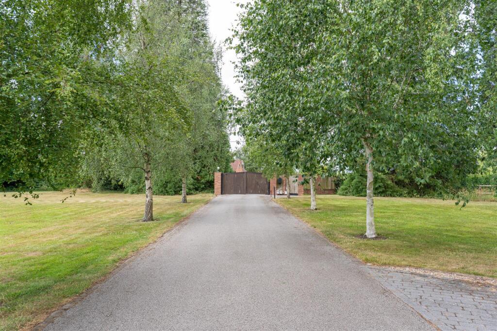 Additional image 35 of Brockhill Lane, Alvechurch
