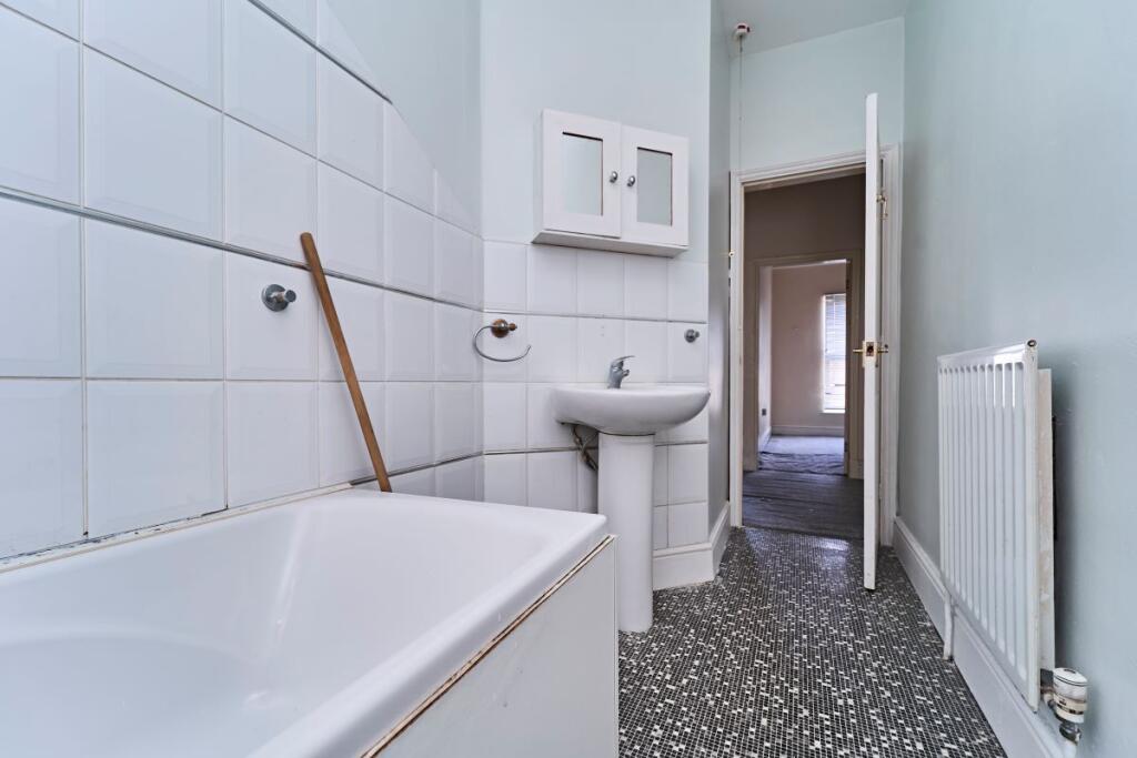 Additional image 25 of 111 Vicarage Road, Oldbury, B68 8HU