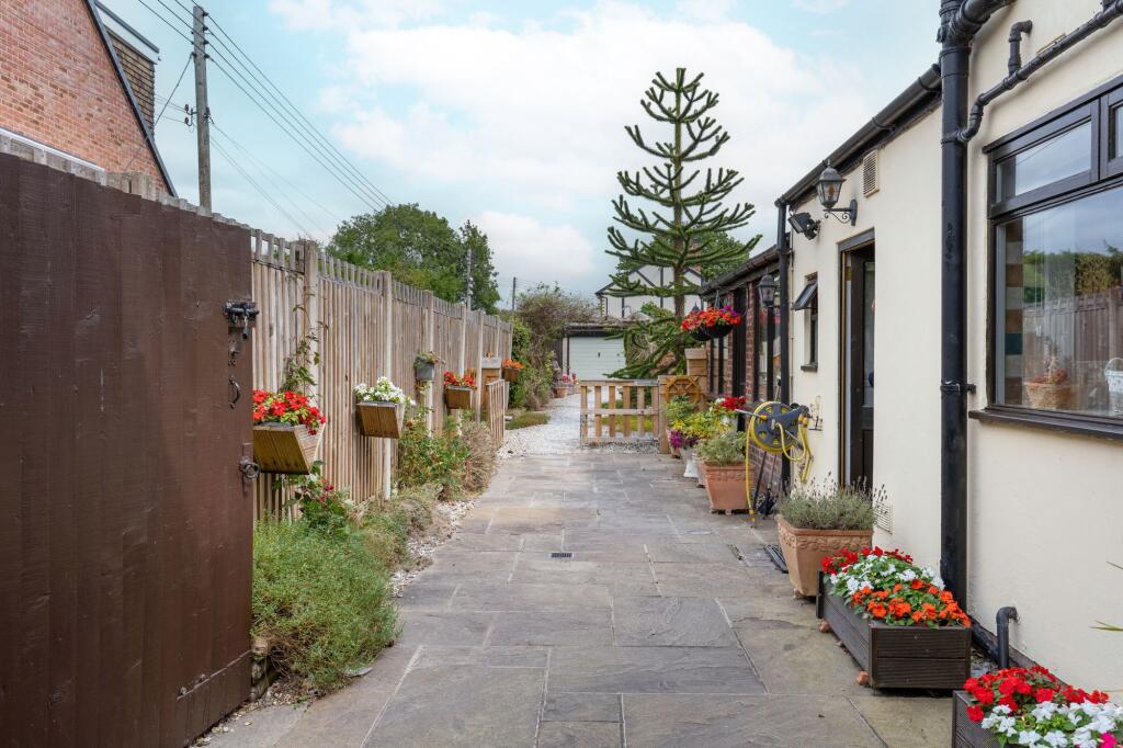 Additional image 15 of Redditch Road, Alvechurch, B48