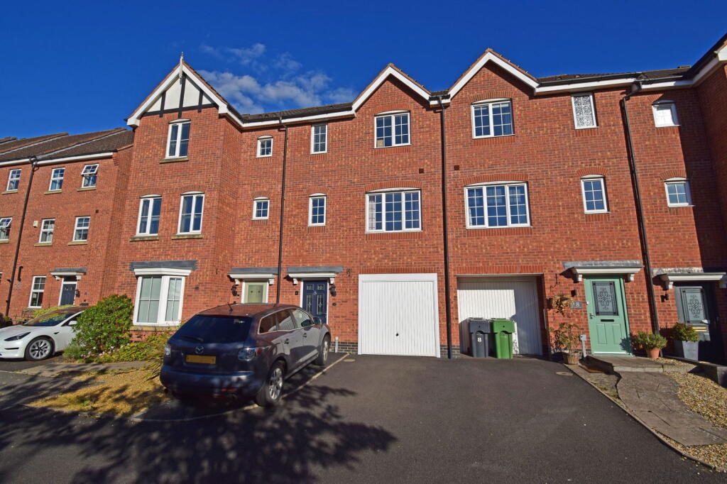 Property image for 9 Marlgrove Court, Marlbrook, Bromsgrove, Worcestershire, B61 0HE