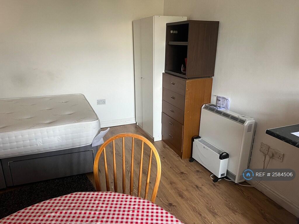 Additional image 4 of Causeway Green Road, Sandwell, B68