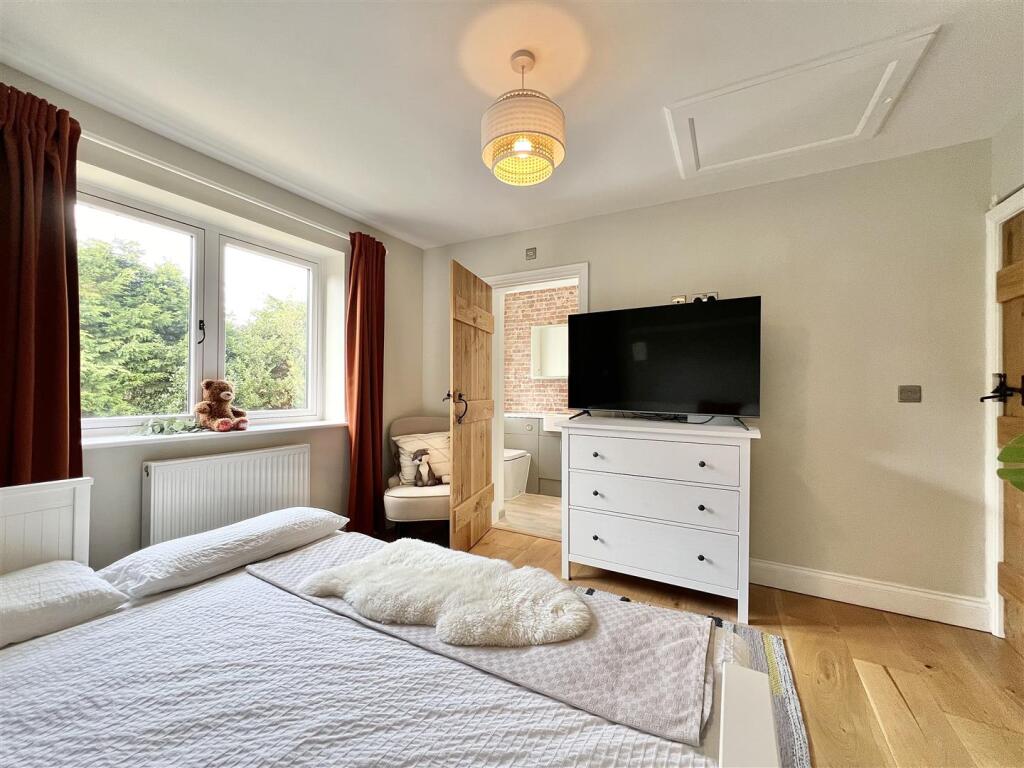 Additional image 25 of St Kenelms Road, Romsley, Halesowen