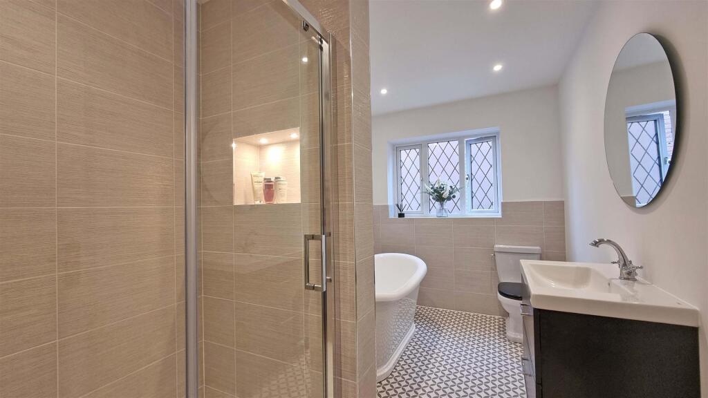 Additional image 19 of Sycamore Drive, Hollywood