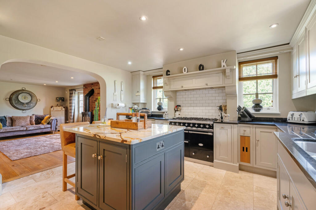 Property image for Woodgate Road Stoke Prior Bromsgrove, Worcestershire, B60 4HG