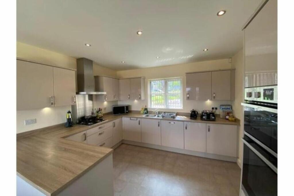 Additional image 15 of Bhullar Way, Oldbury, B69